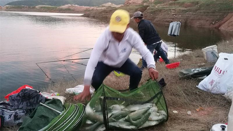 天恒裝飾支持環(huán)保事業(yè)從小事做起！