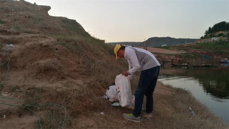 天恒裝飾支持環(huán)保事業(yè)從小事做起！