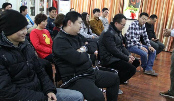 2016年的中秋節(jié)您準備怎么過？洛陽天恒裝飾祝您和家人節(jié)日快樂，幸福圓滿！